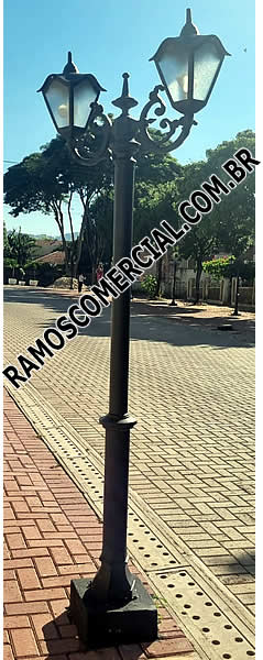 Poste iluminação para jardim