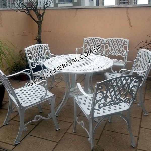 Mesa para jardim